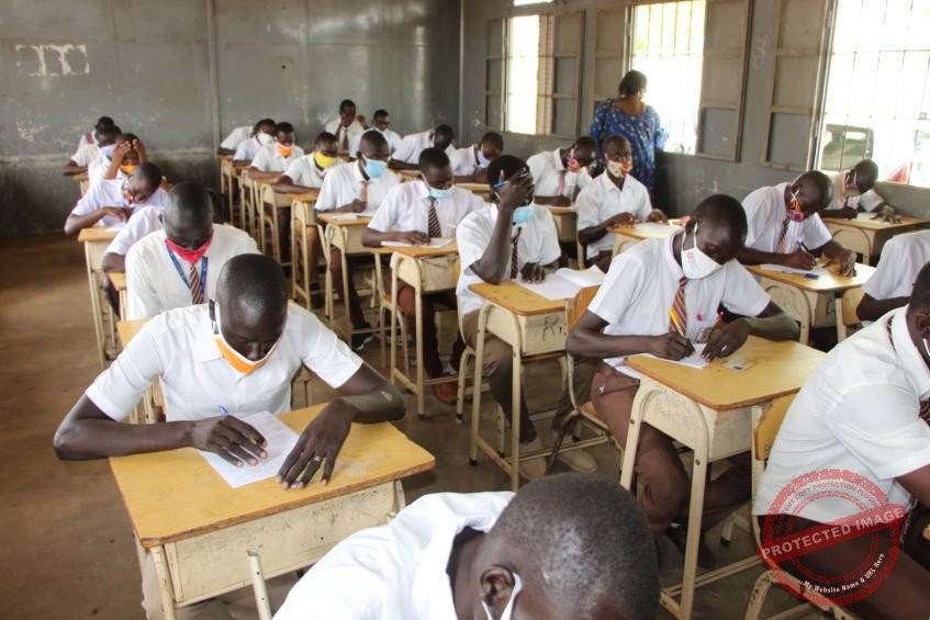 Secondary school 2020 /2021 results: Girls outclass boys